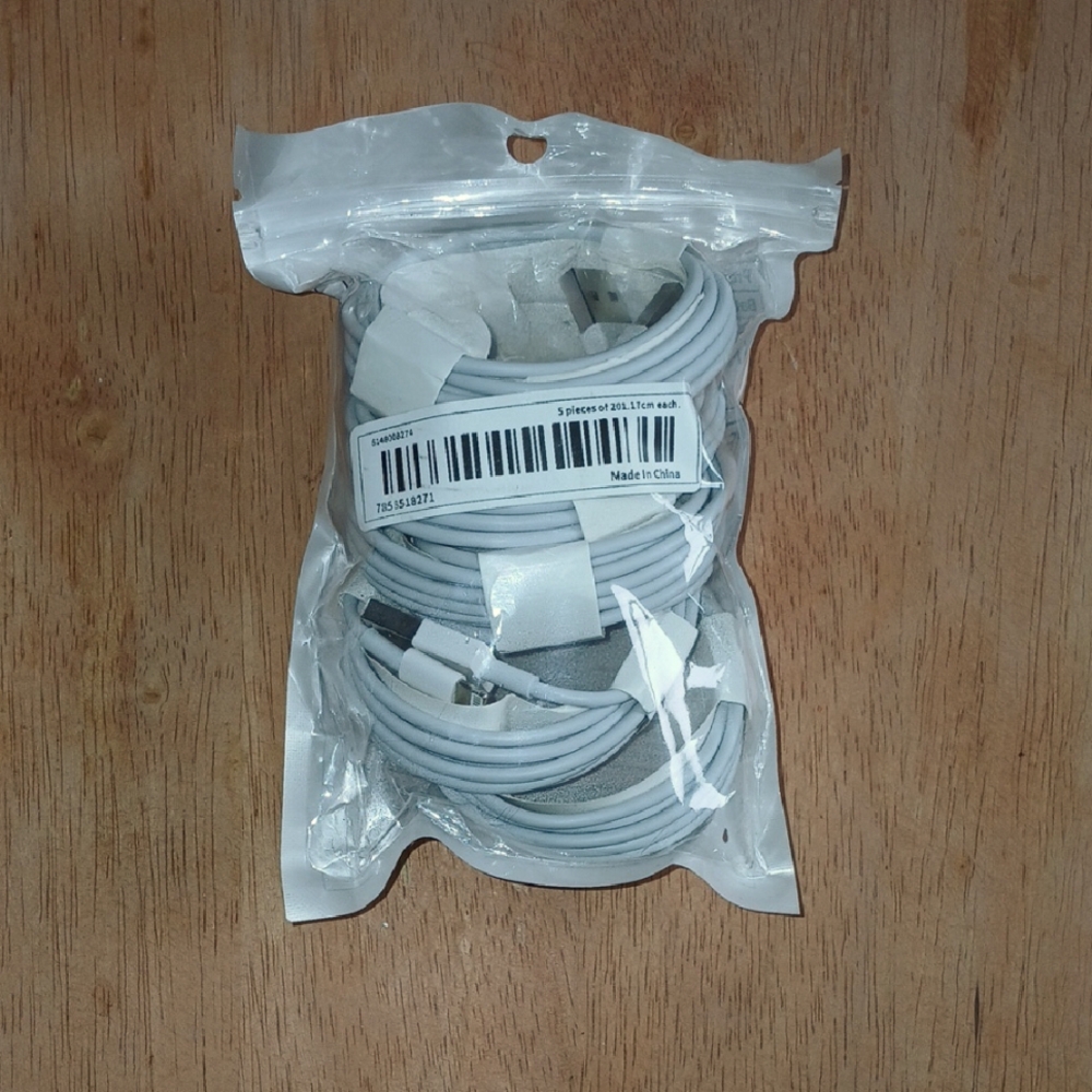 5- 6.5ft. USB White Iphone Charging Cords